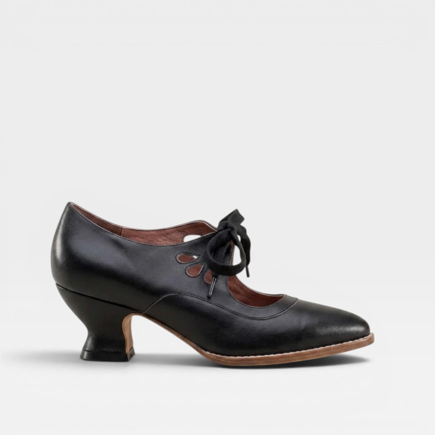 Lace Up Leather Look Pumps, Low Heel Vintage Shoes
