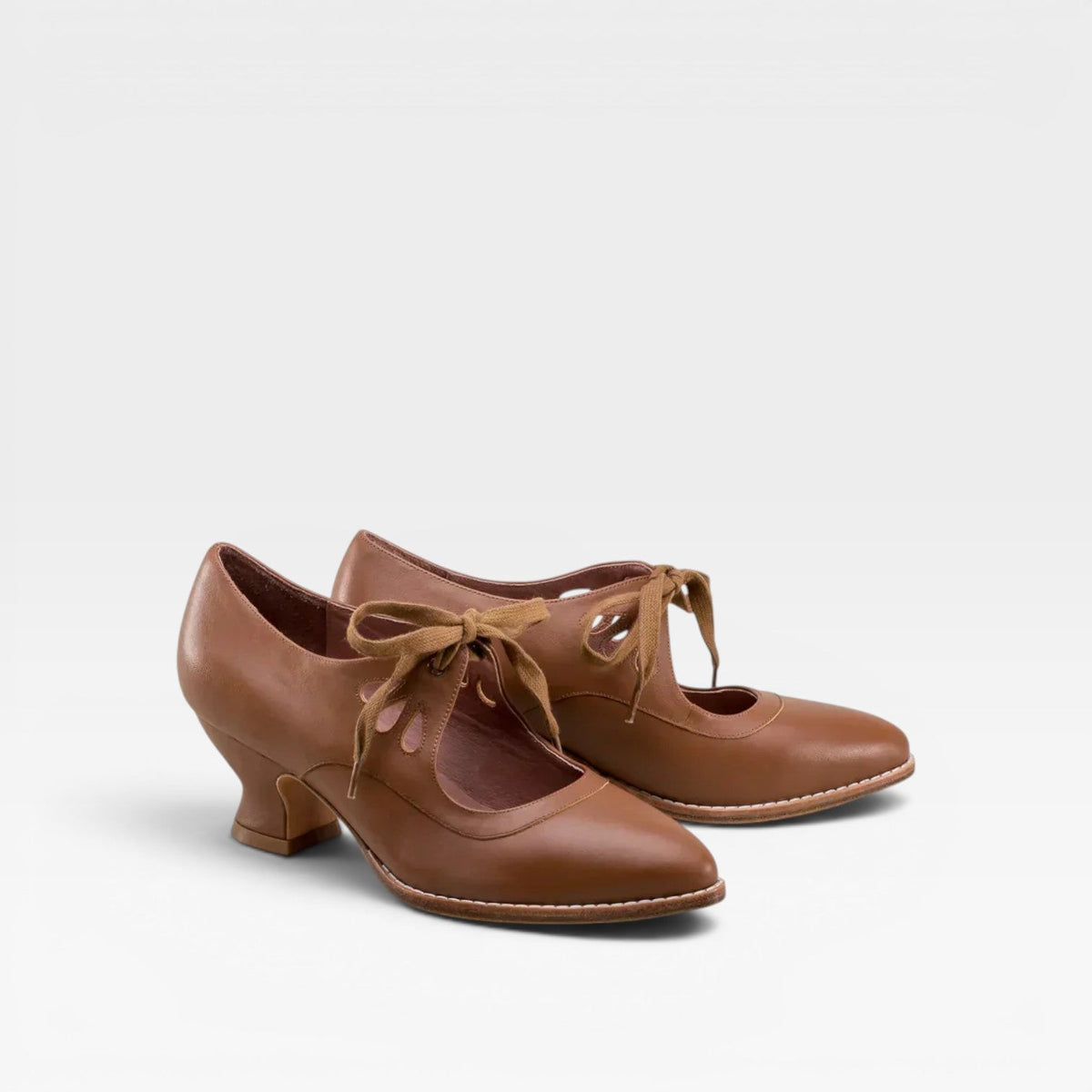 Lace Up Leather Look Pumps, Low Heel Vintage Shoes