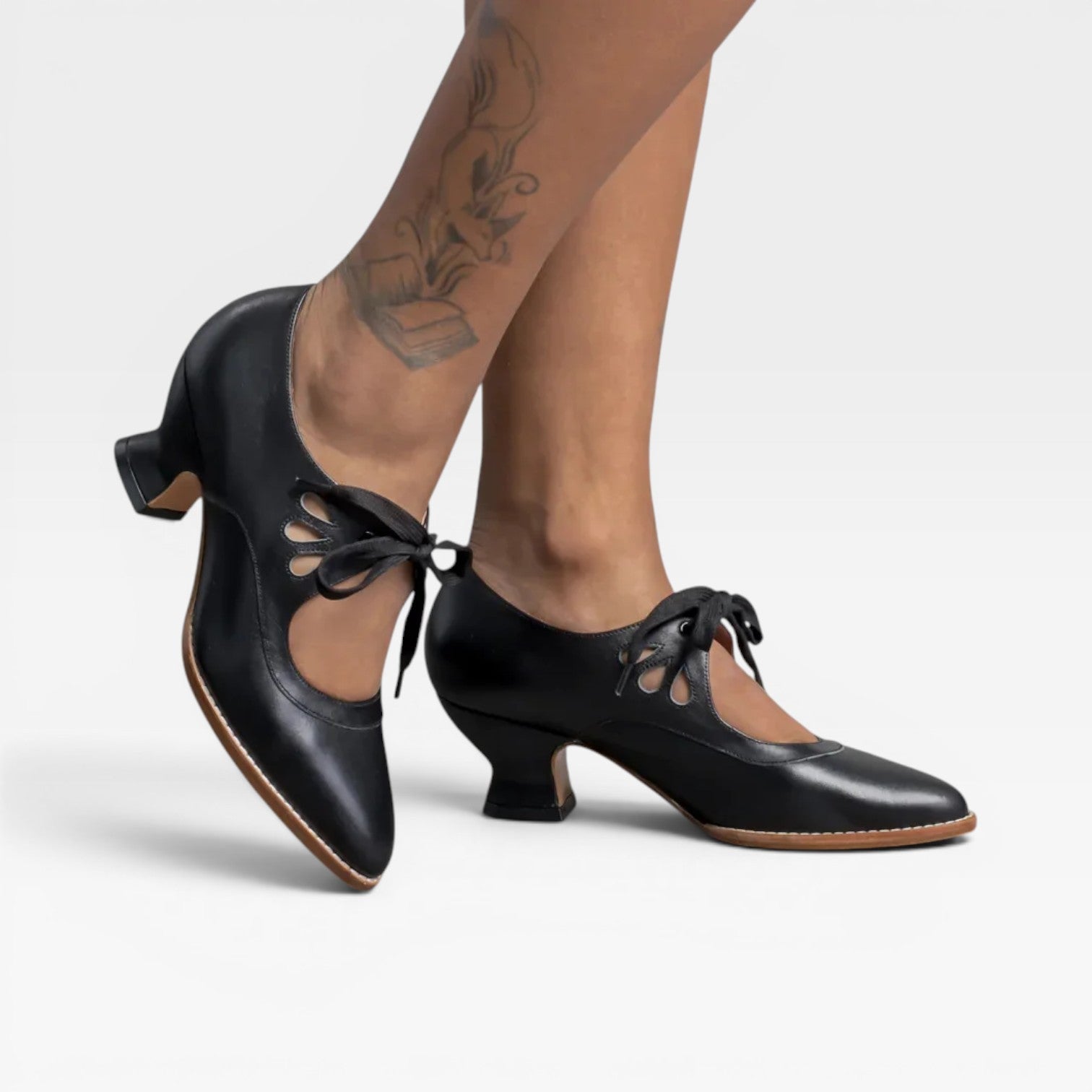 Lace Up Leather Look Pumps, Low Heel Vintage Shoes