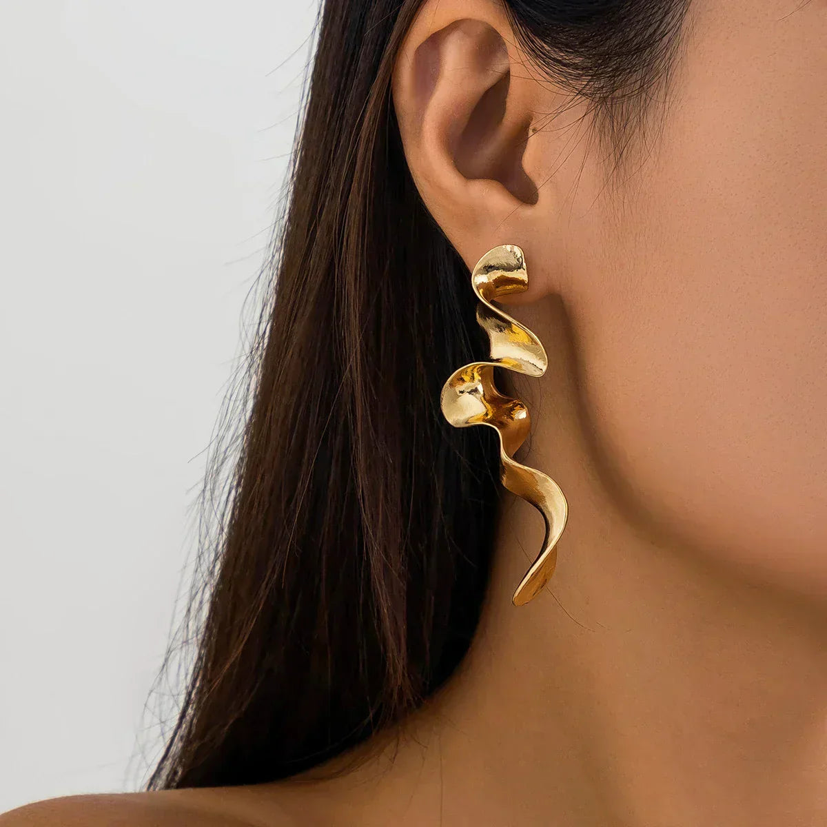 Aria Twisted Earrings