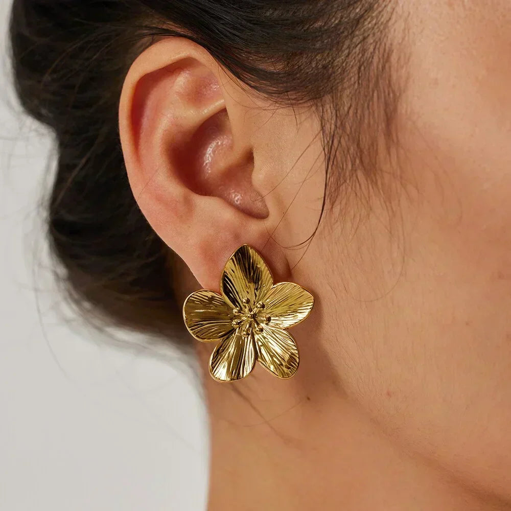 Ellie Floral Earrings