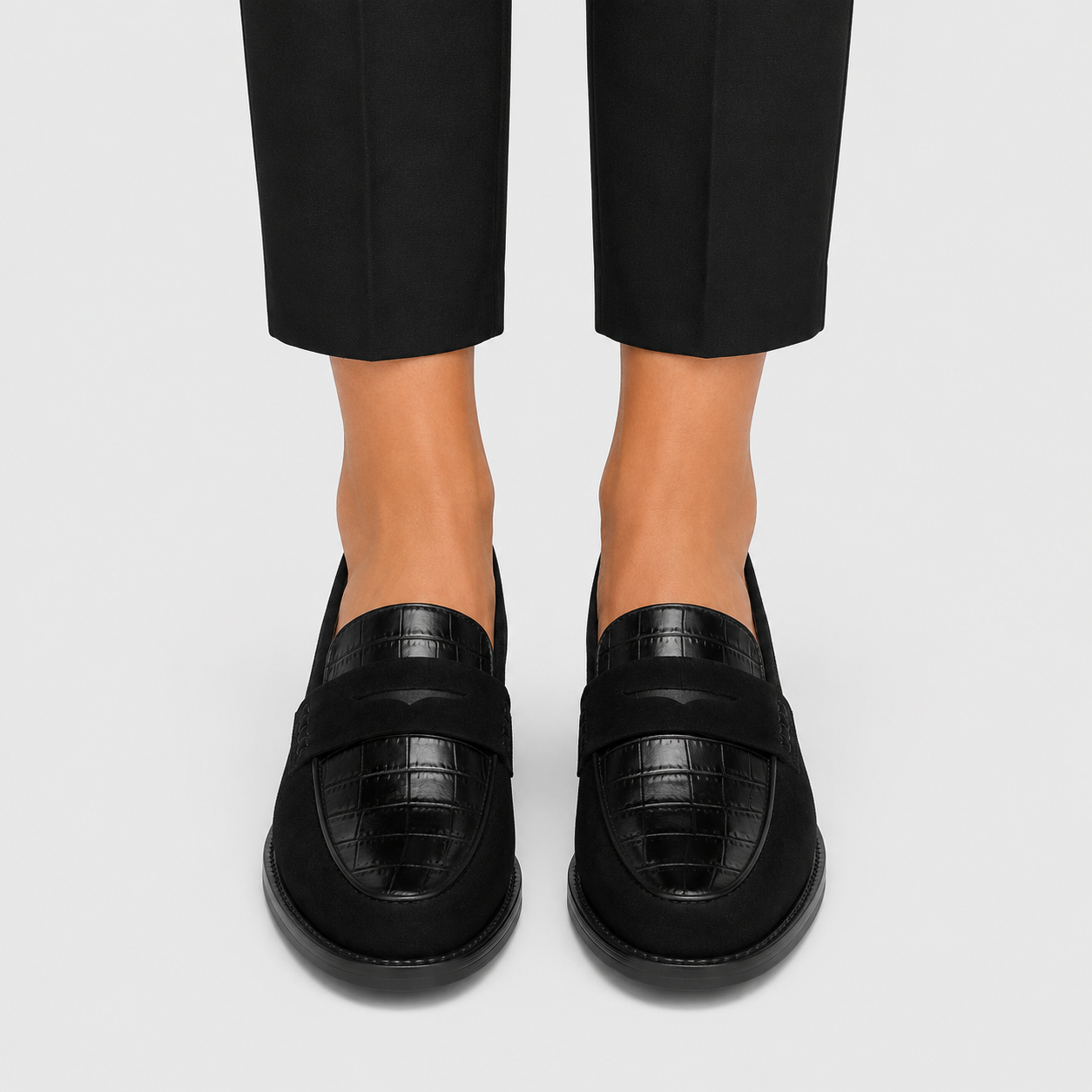 Slip-On Loafers with Arch Support, Black Walking Shoe