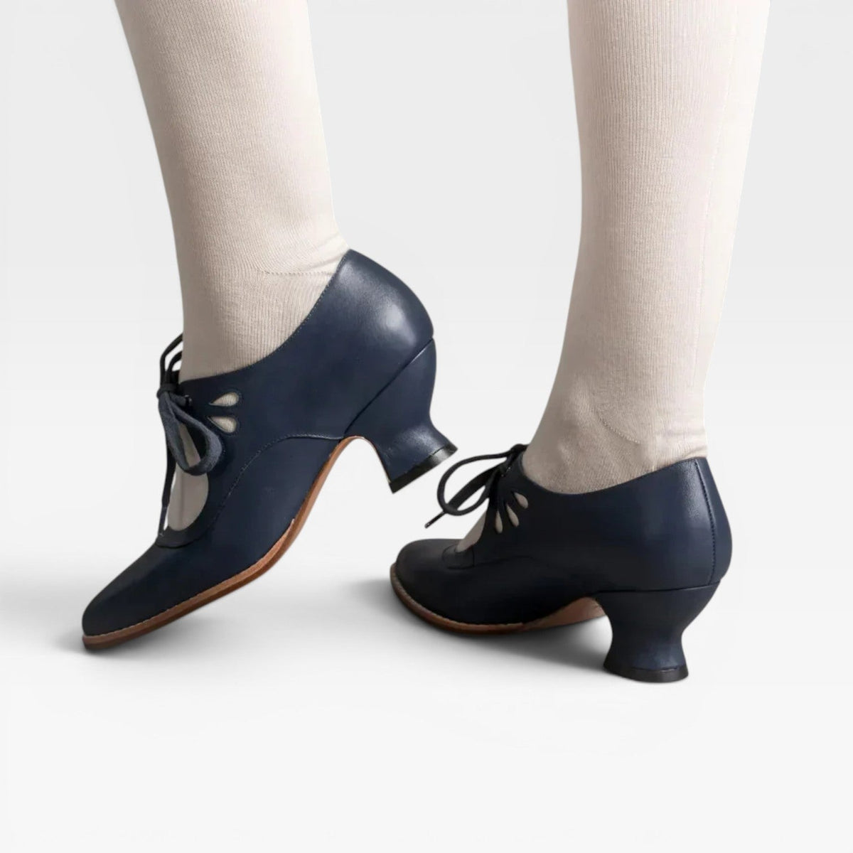 Lace Up Leather Look Pumps, Low Heel Vintage Shoes